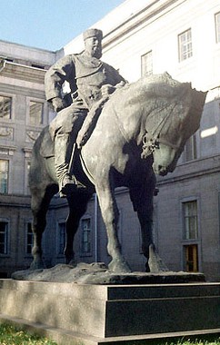 Конный памятник Александру III. Скульптор П.П. Трубецкой. 1909 г. Санкт-Петербург.